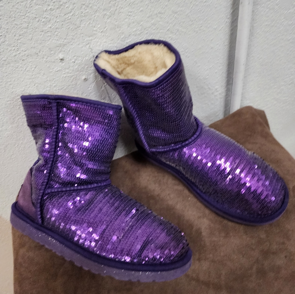 💜UGG💜 Classic Short Sparkle Sequins Boots